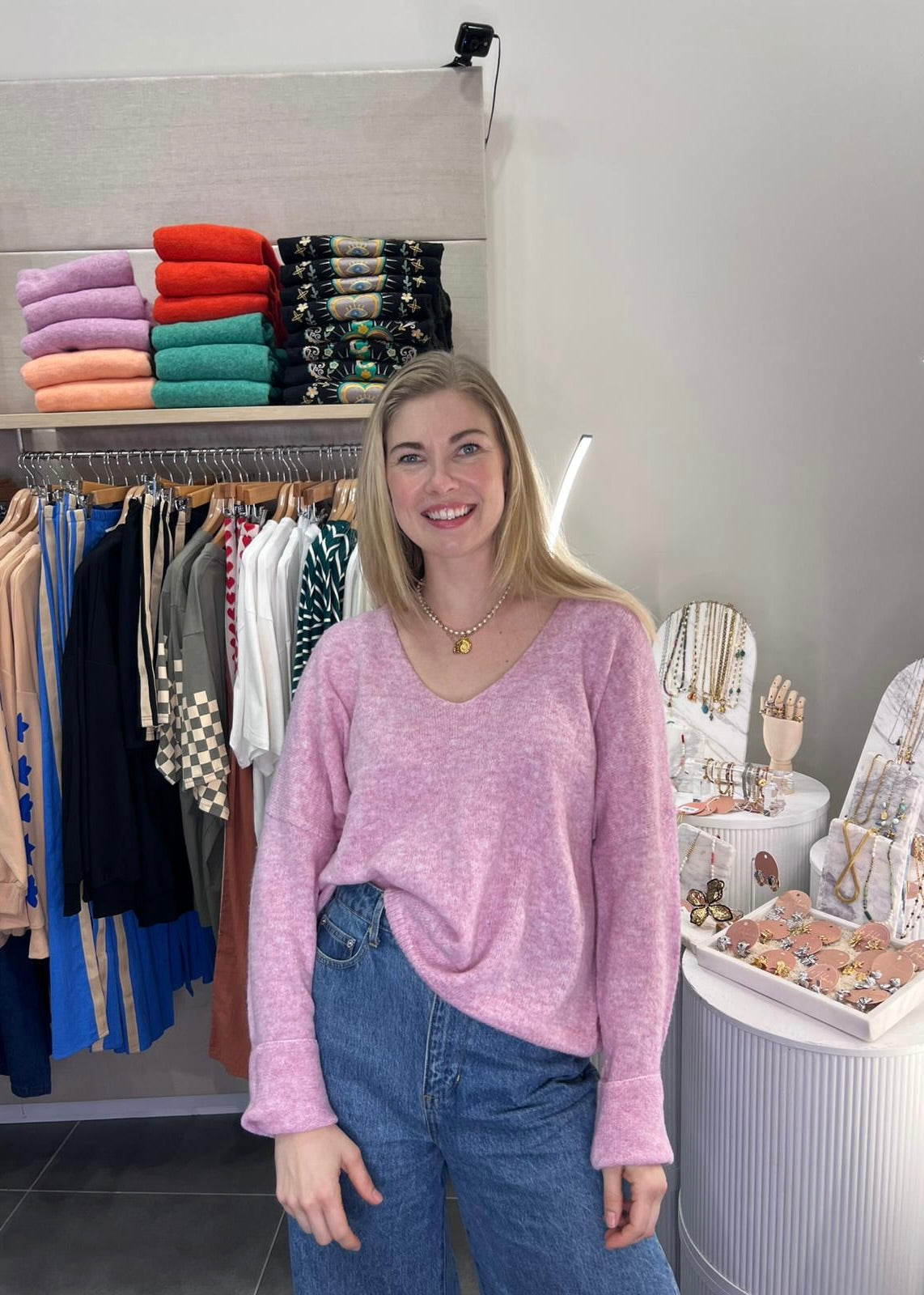 “The Softest” Knit V Neck | Pink