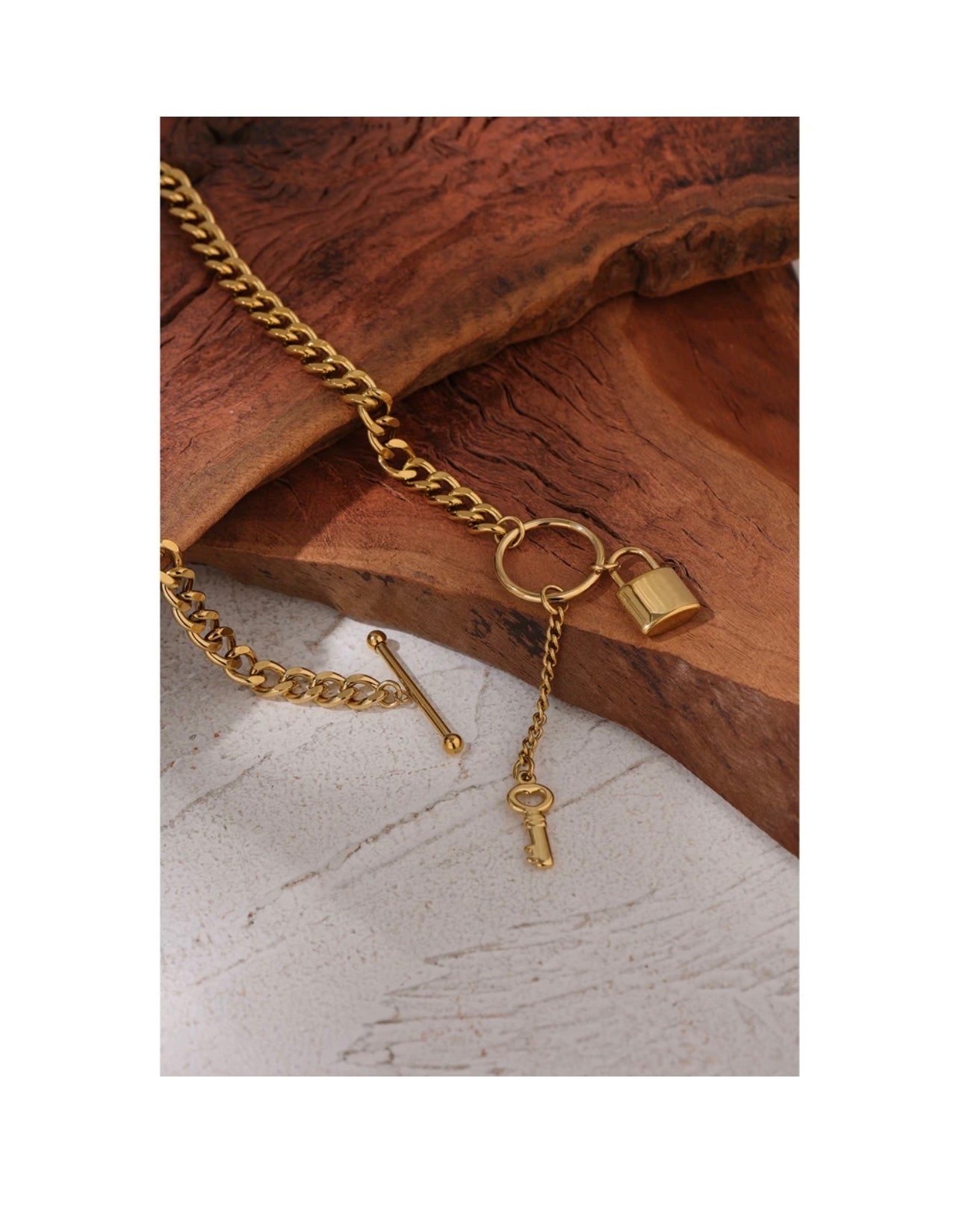 Lock Necklace Gold