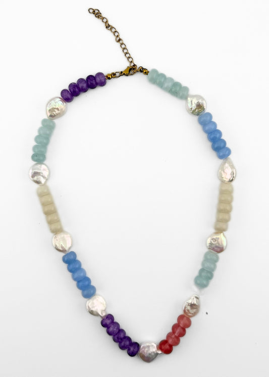 Cassis Necklace | Freshwater Pearl & Pink Natural Stone
