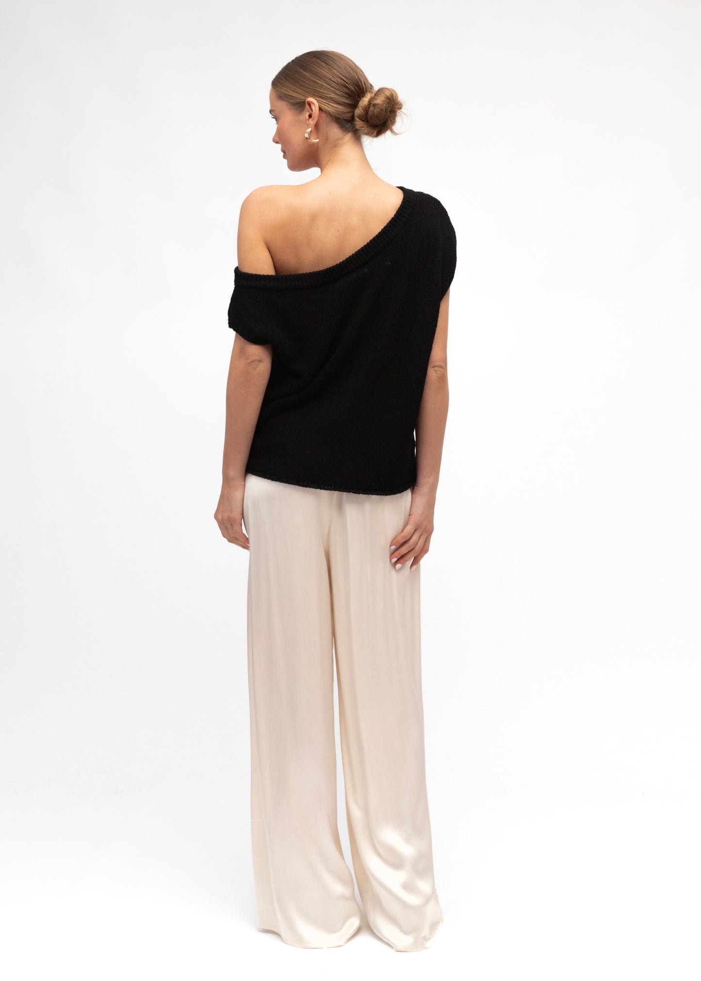 Off Shoulder Knit | Black