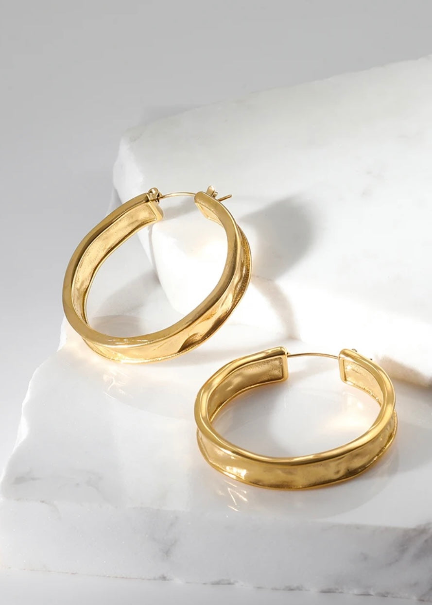 Hammered Hoop Earring non Tarnish 18k Gold plated
