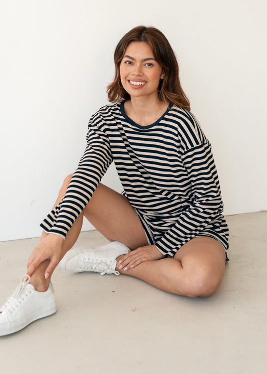 Easy Short | Navy/White
