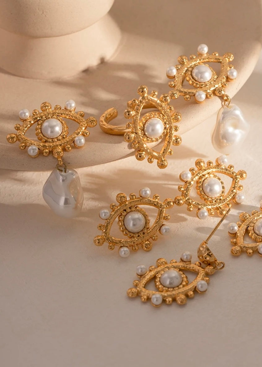 Evil Eye Pearl Stud Earring 18k Gold plated