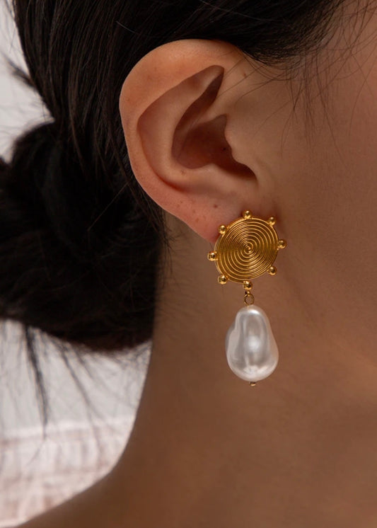 Spiral Pearl Drop Earring 18k Gold plated