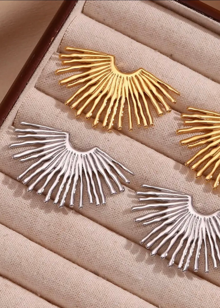 Shimmer Silver Earring