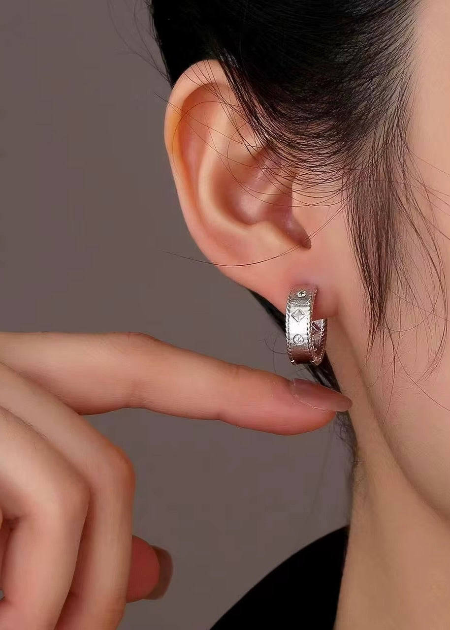 Vintage Matte Silver Earring