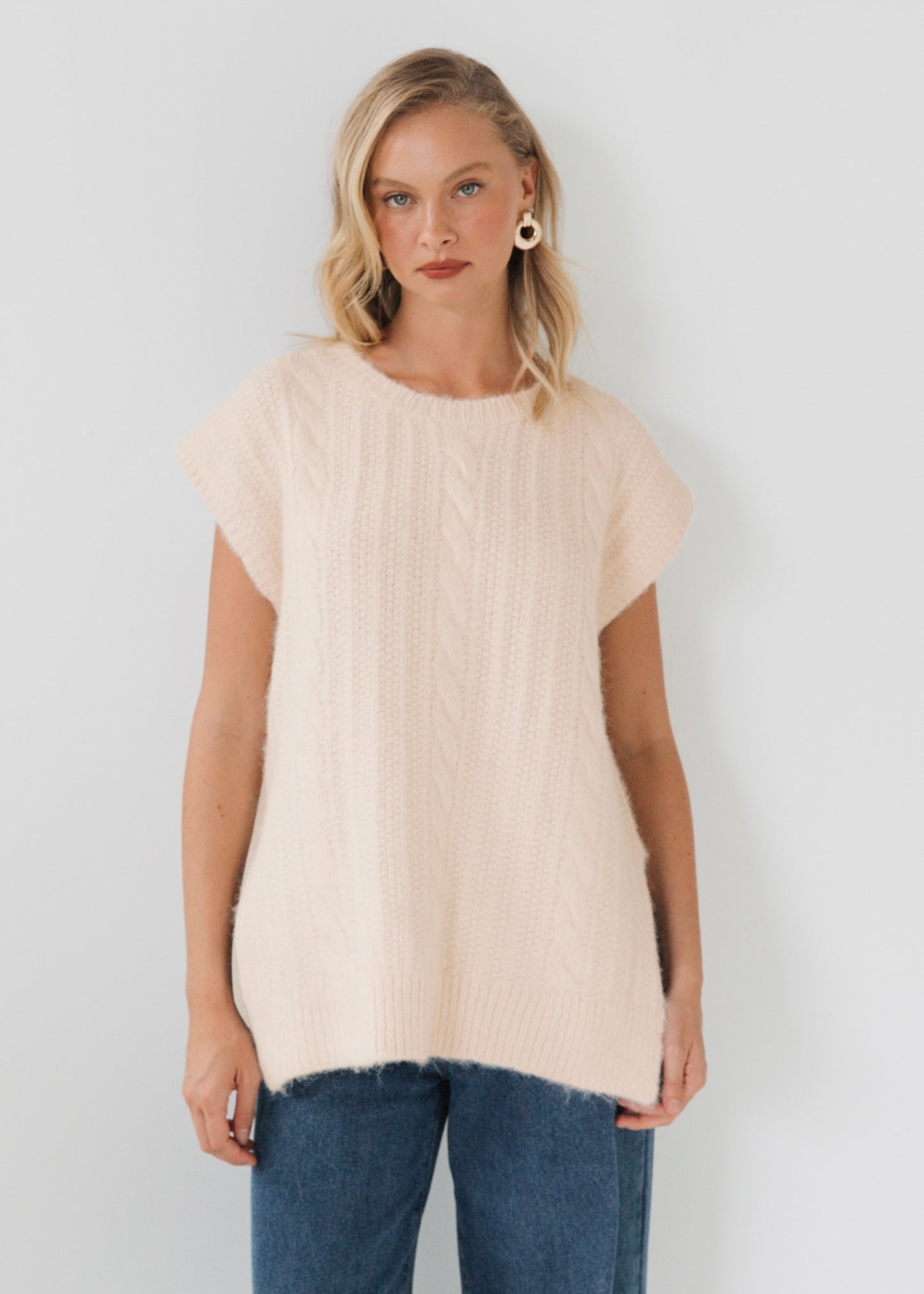 Fluffy Cable Knit Vest | Cream