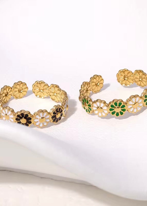 70s Flower Ring Black