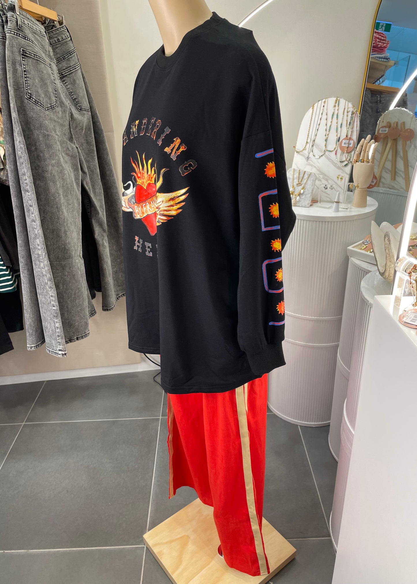 Wandering Heart LS Shirt Set Black