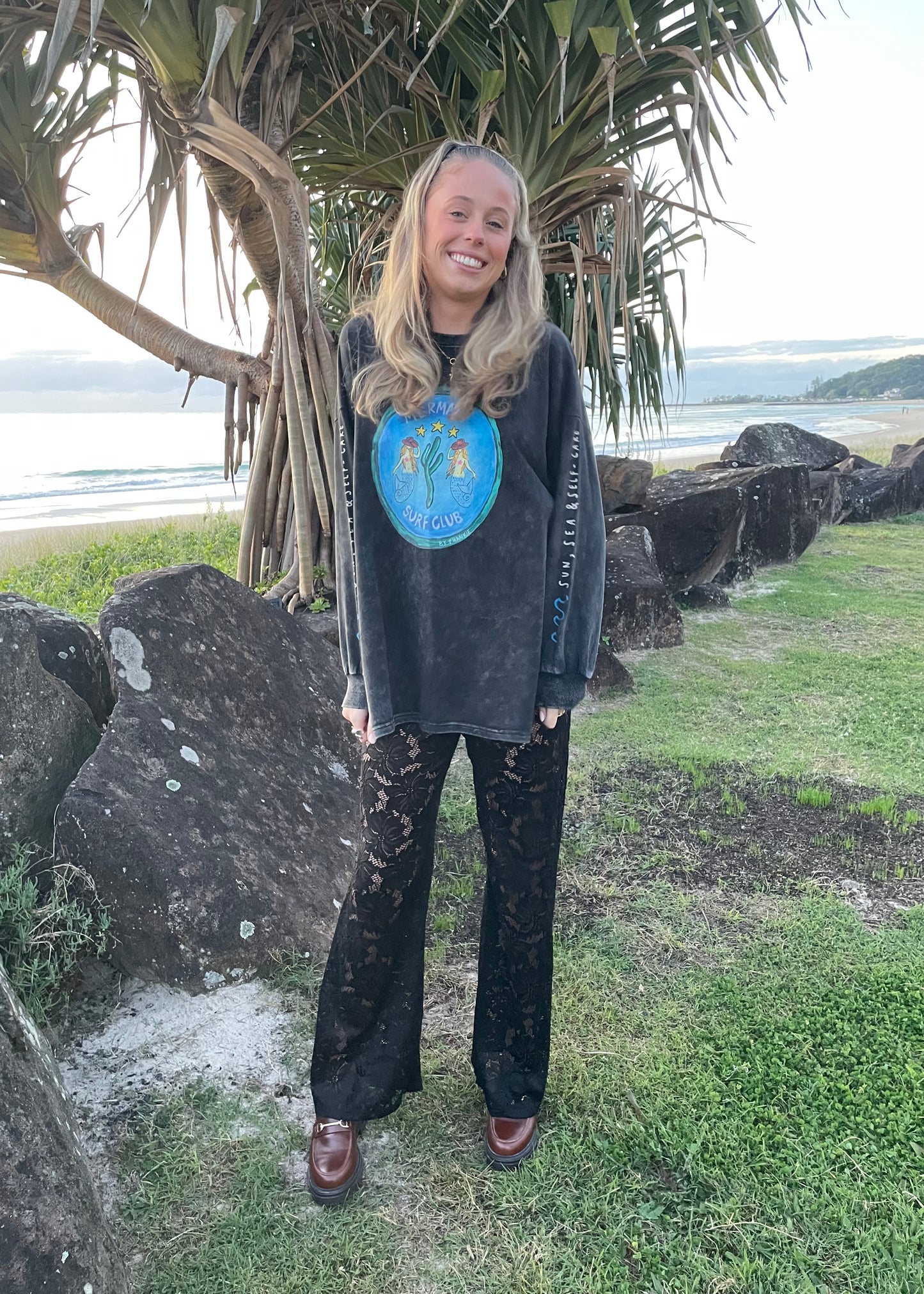 Mermaid Surf Club | Black