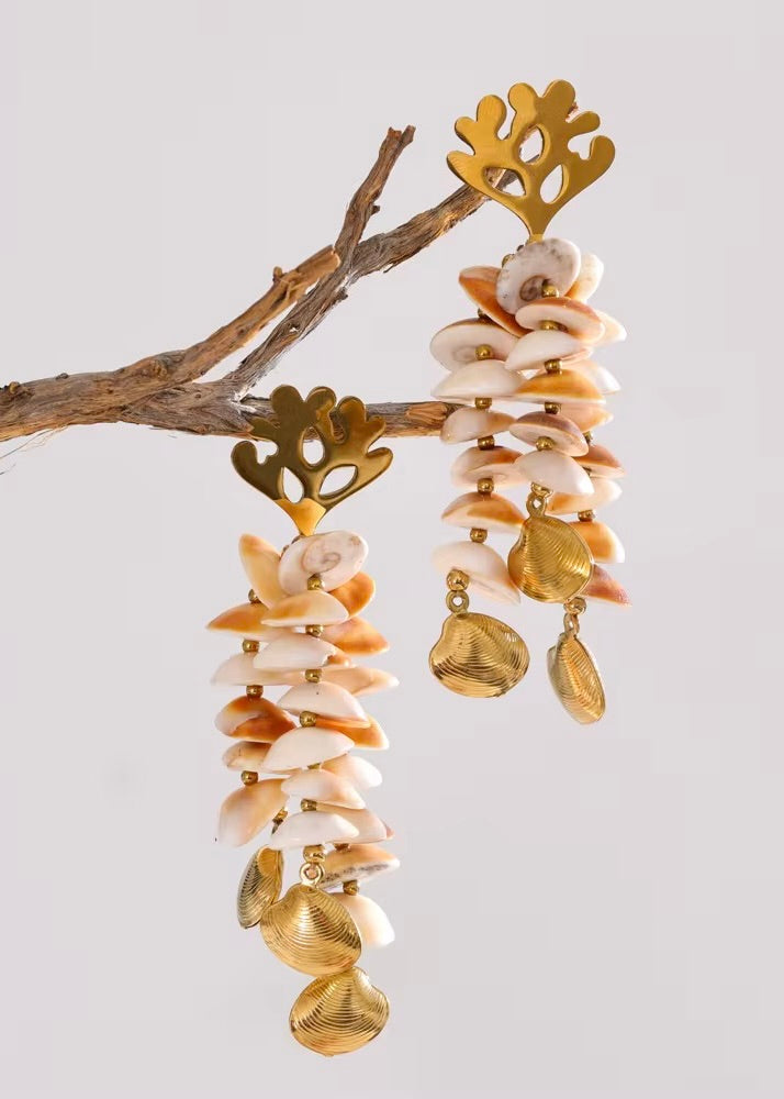 Shell Drop Gold Earring
