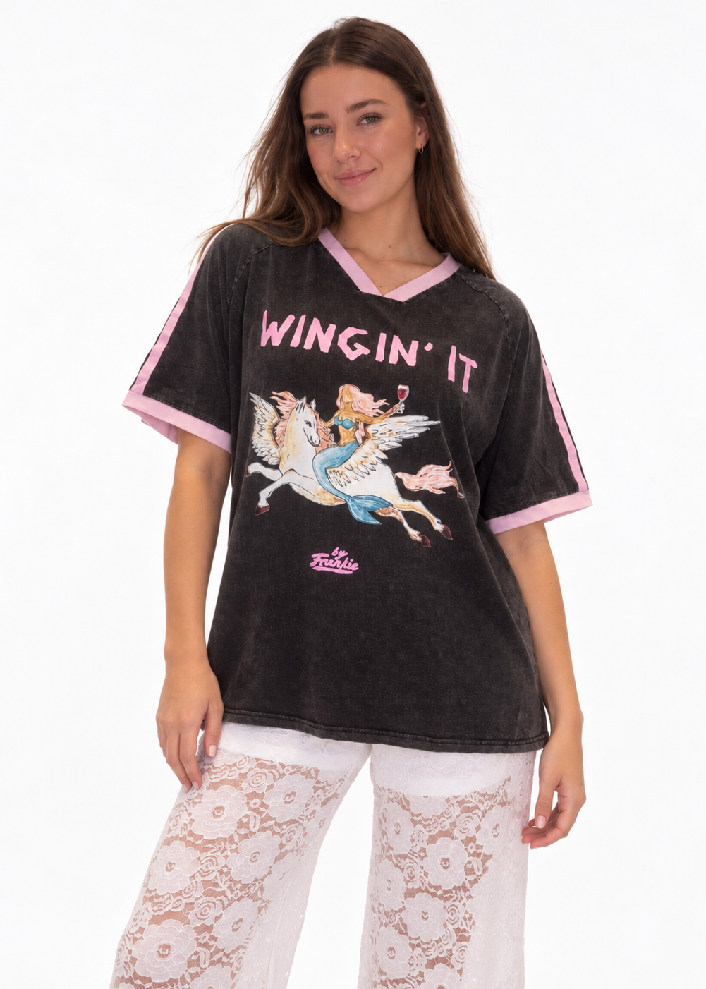 Mermaid Wingin It T-shirt | Black