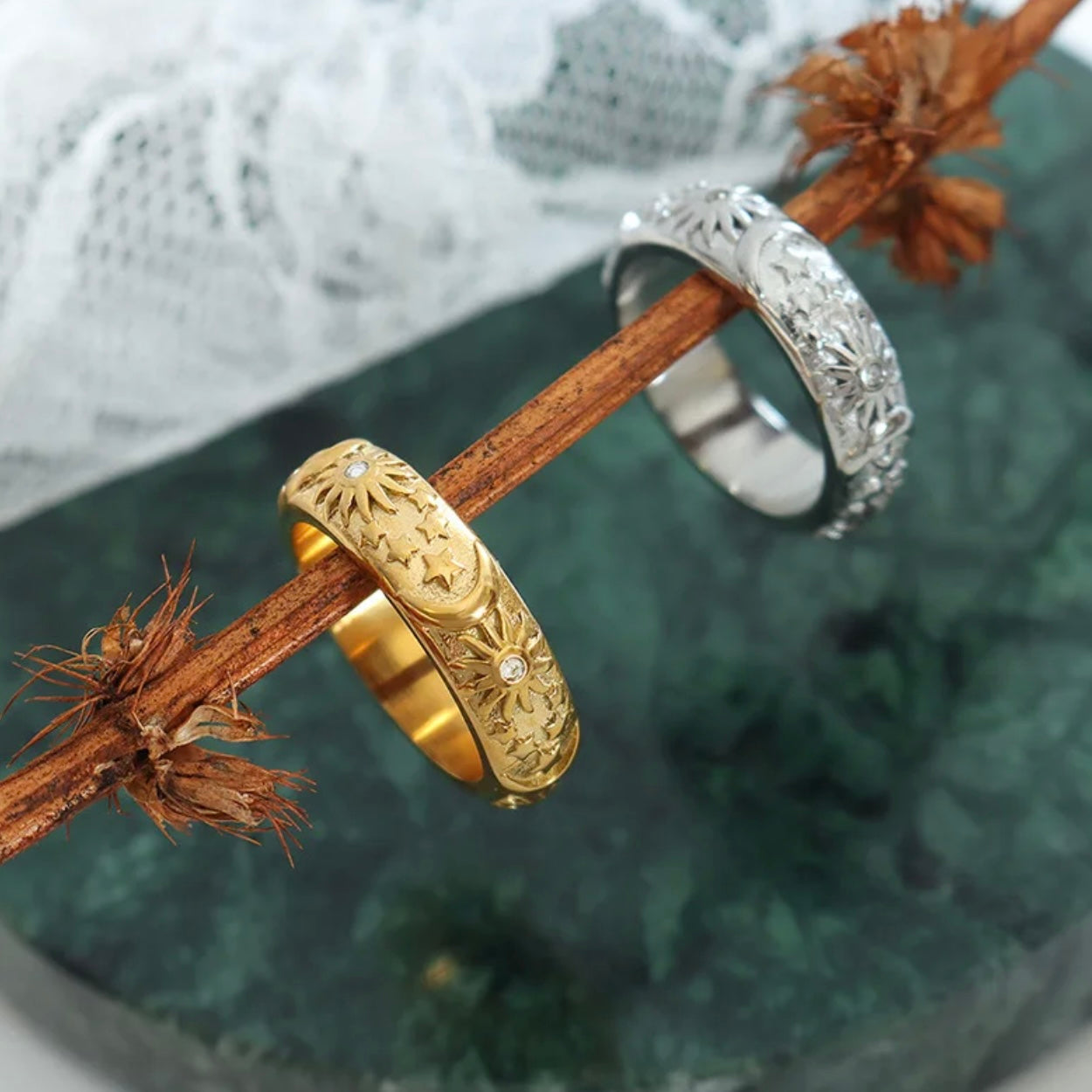 Moon and Stars Ring Gold (8)