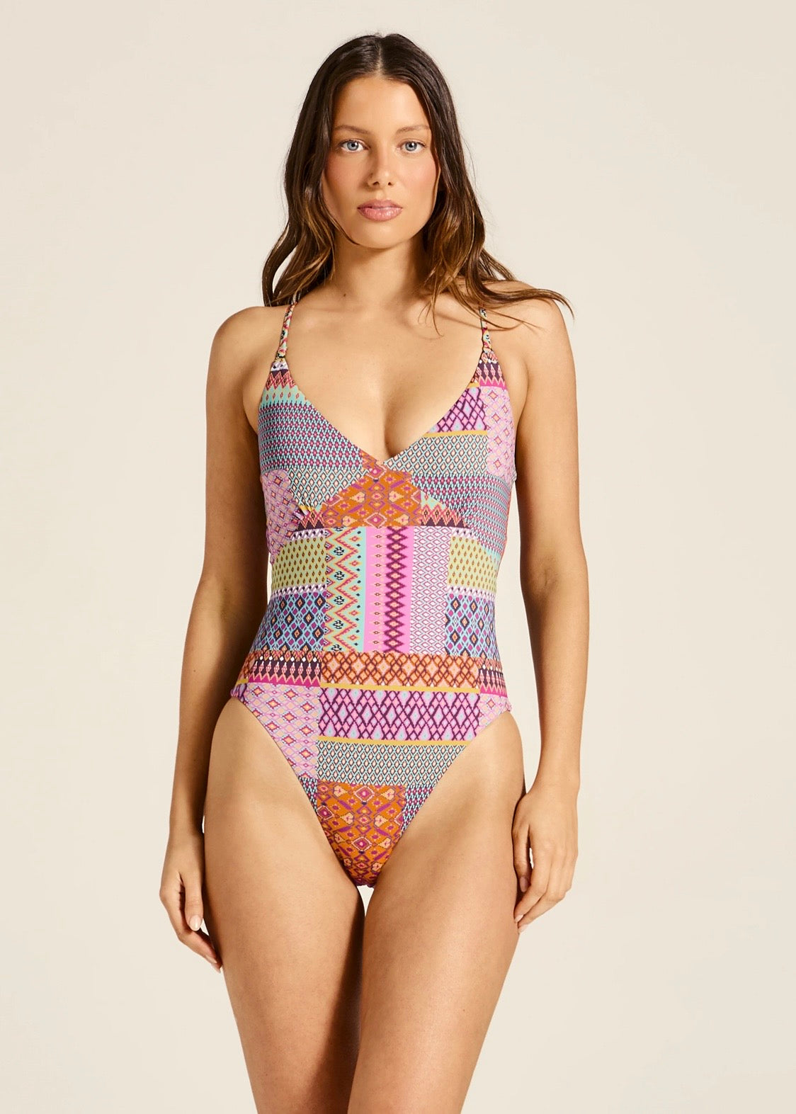 Hot Elle One Piece | Utopia Patch