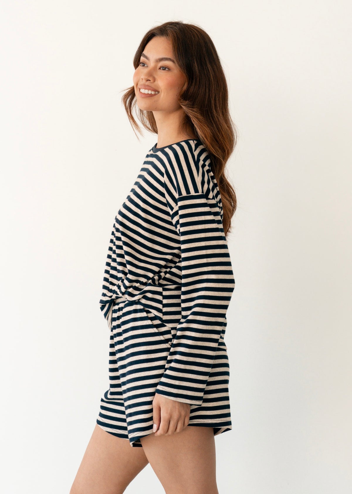 Easy Short | Navy/White