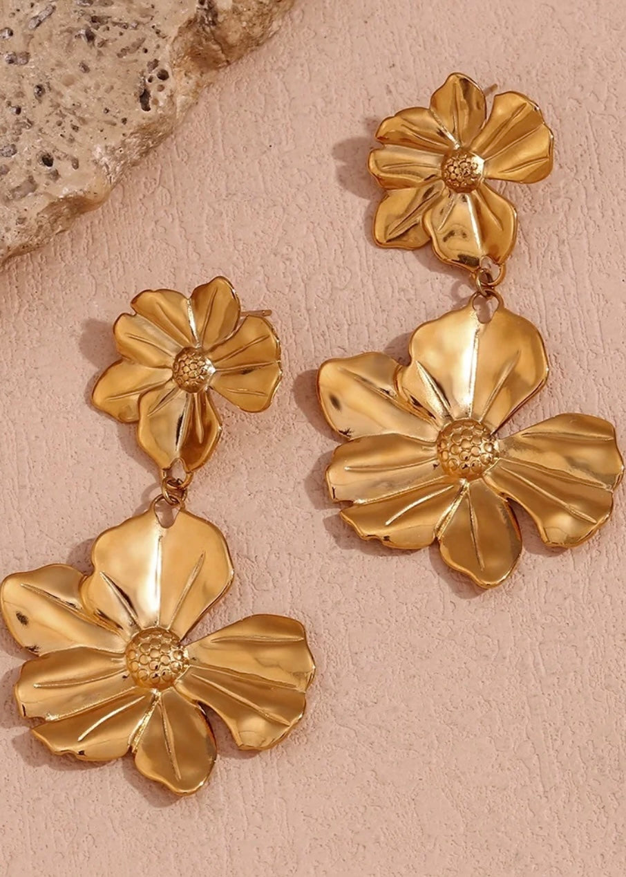 Sorrento Drop Gold Earring